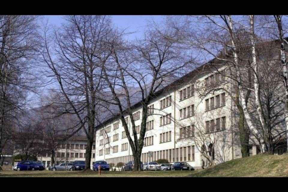 No alla riapertura dell'ex caserma