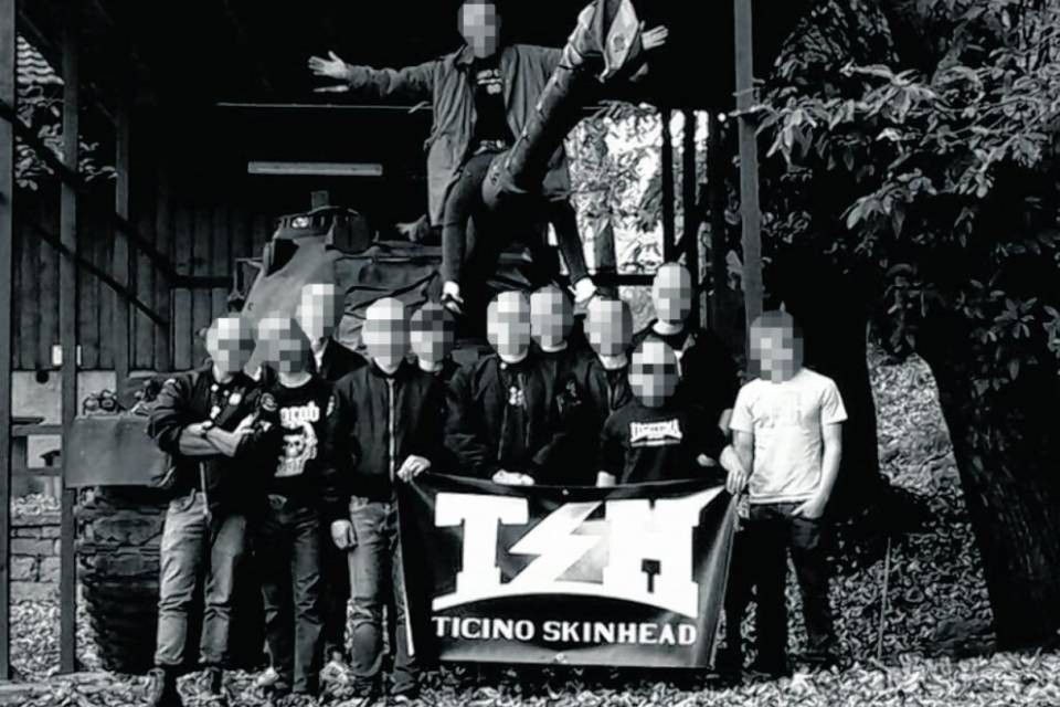Skinhead a Biasca: "Monitoriamo la situazione"