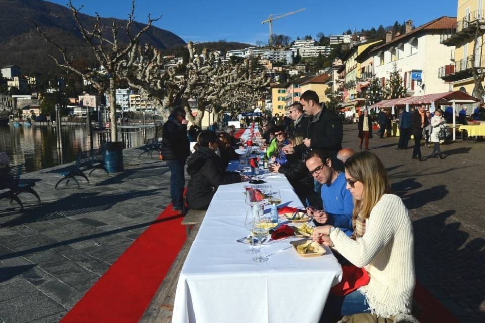 Un tavolo lungo 150 metri ad Ascona