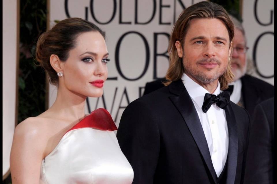 Angelina Jolie chiede il divorzio