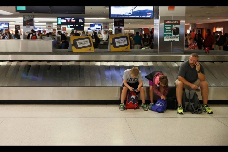 Caos a Bruxelles, 60 voli partiti senza bagagli