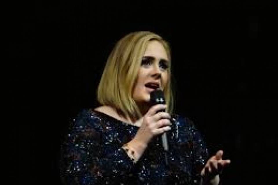 Adele è tornata single