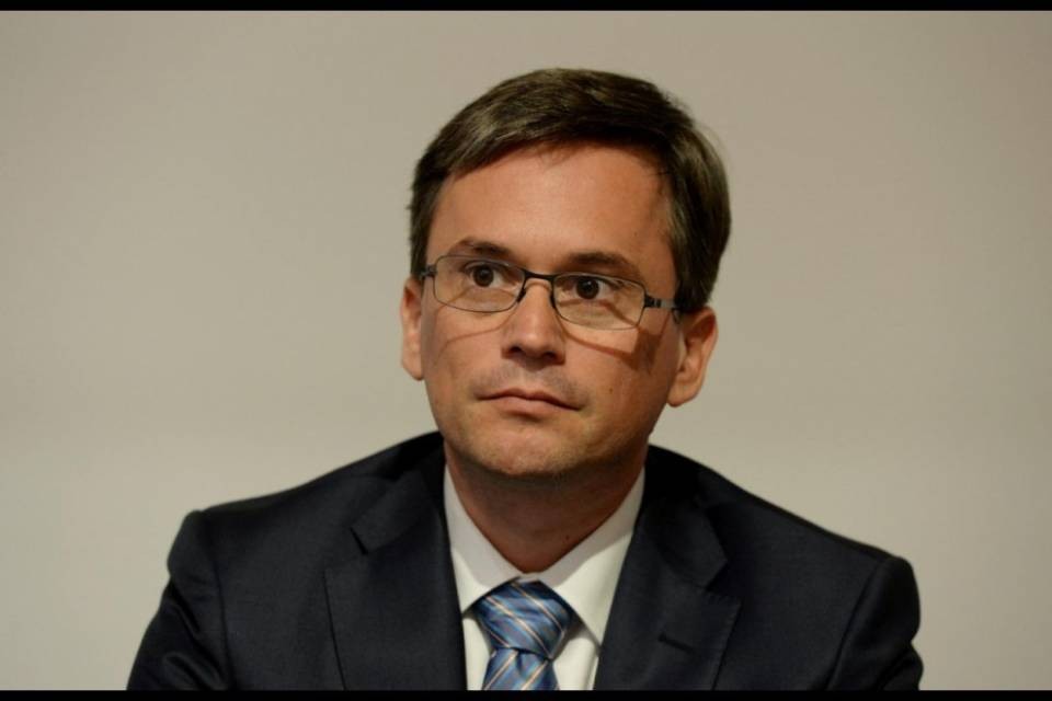 Roma non gradisce il "modello bottom-up"