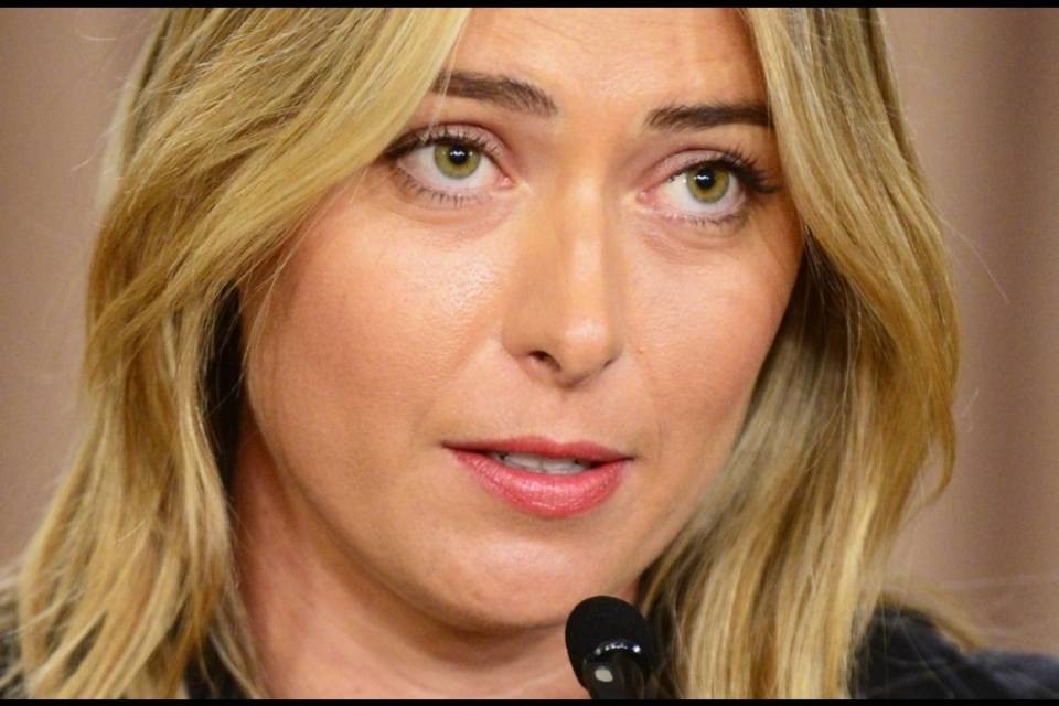 Sharapova fuori per due anni