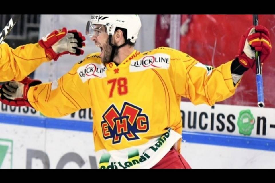 Infortunio ai legamenti del ginocchio per Marc-Antoine-Pouliot