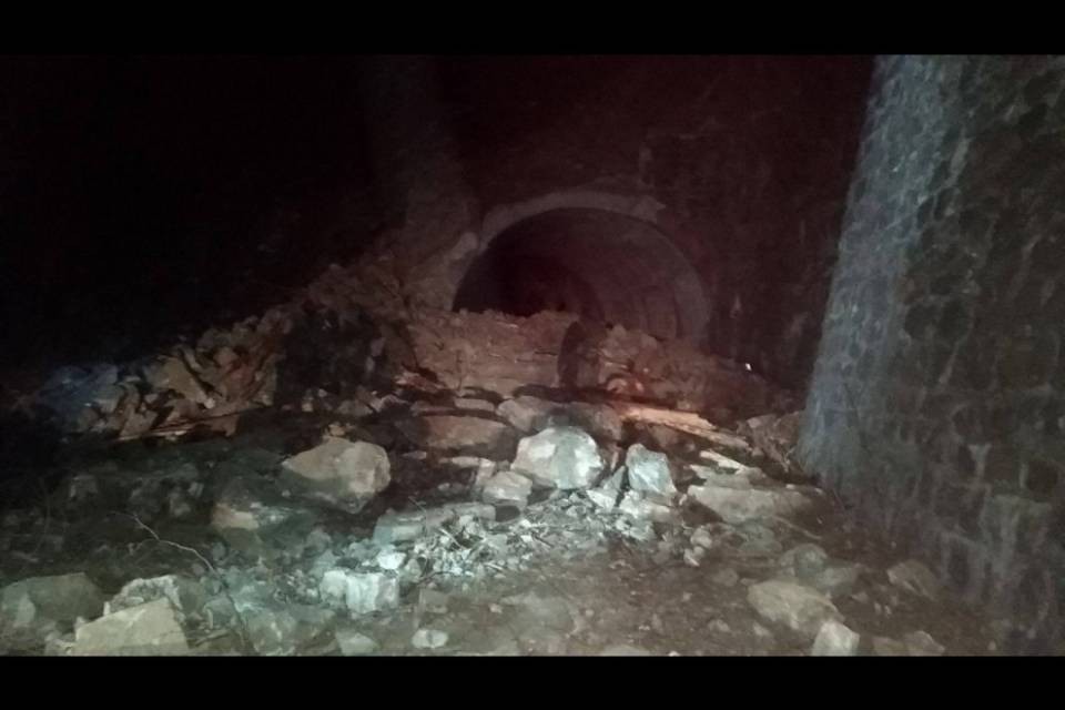 Frana a due passi dalla Svizzera: le foto impressionanti