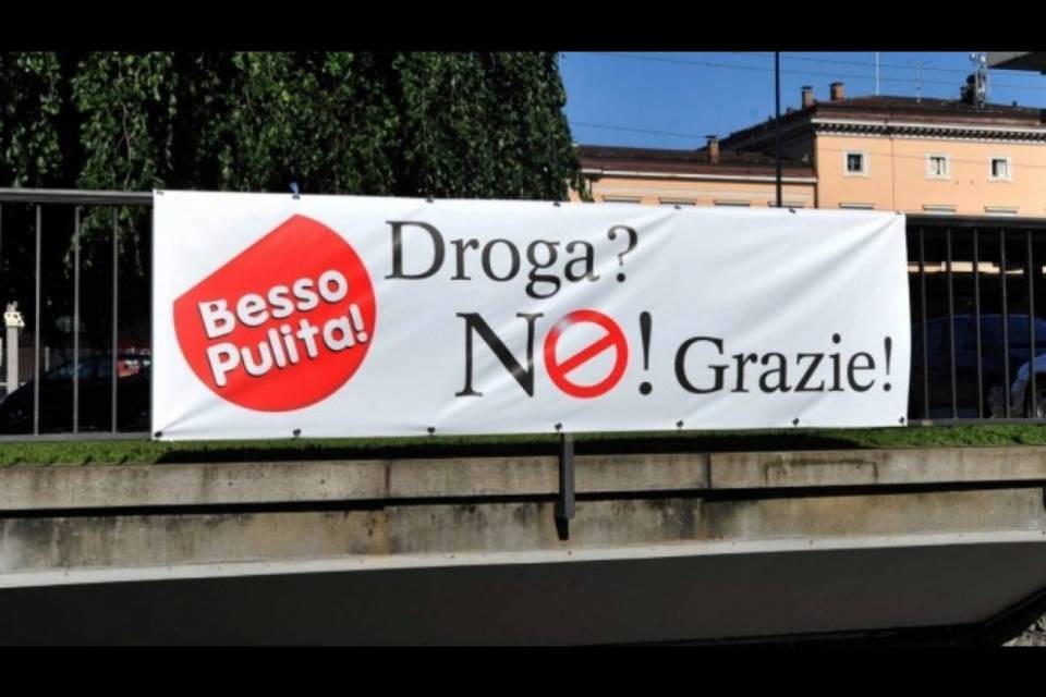 Lugano, "Sparito lo striscione contro la droga"