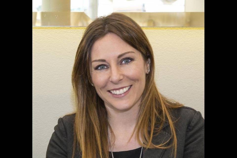 Michela Ris - E se la Svizzera con i migranti facesse a modo suo?