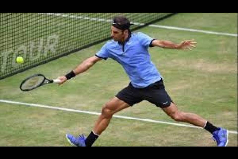 King Roger liquida Lacko in tre set