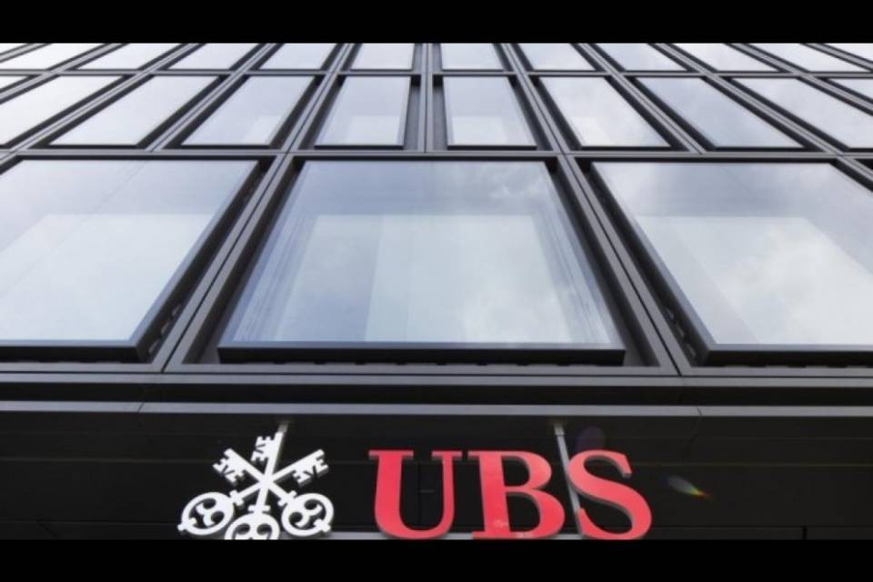 UBS: utile in forte crescita nel terzo trimestre