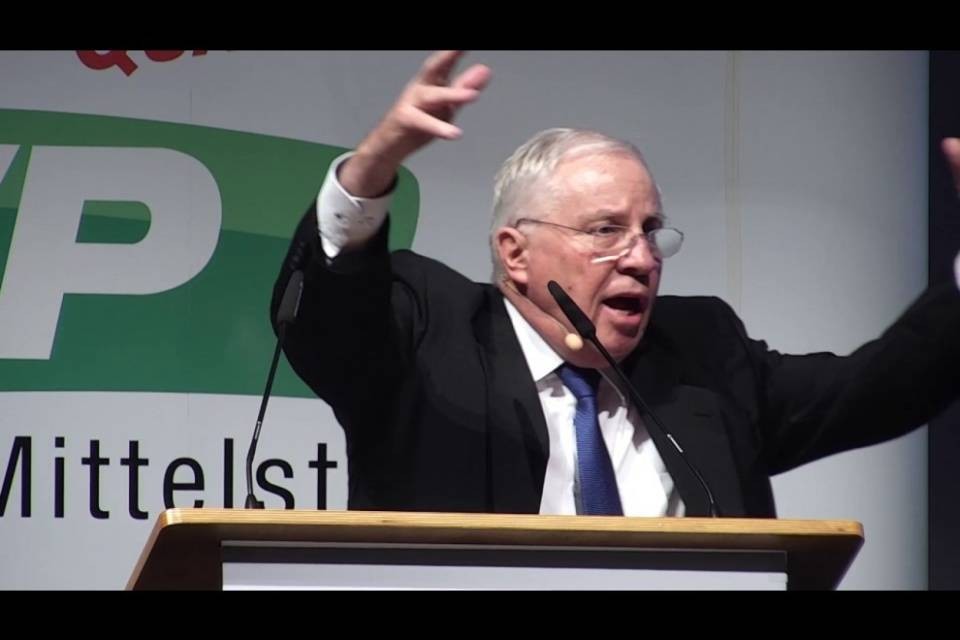 Blocher: "Mi aspettavo un calo maggiore dell'UDC, bene in Ticino"