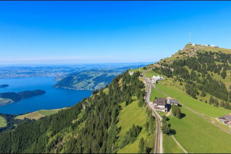 Parapendista muore sul Rigi