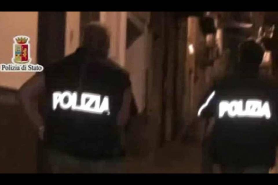 La mafia opera in Svizzera: 68 arresti in maxioperazione