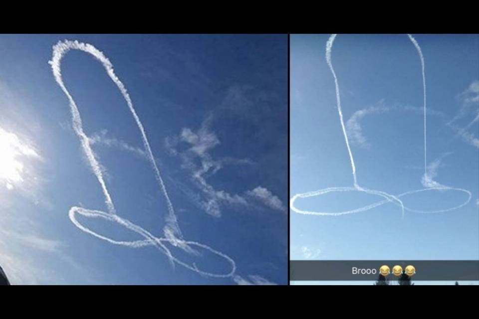 USA, pilota disegna un pene nel cielo