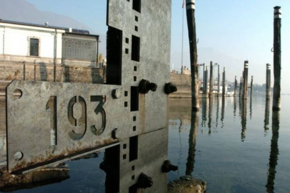 Ogni giorno il Lago Maggiore ha perso un centimetro