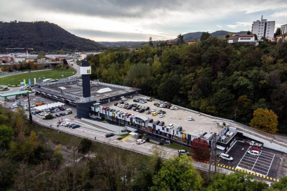 Ecco come si sono organizzati i centri commerciali