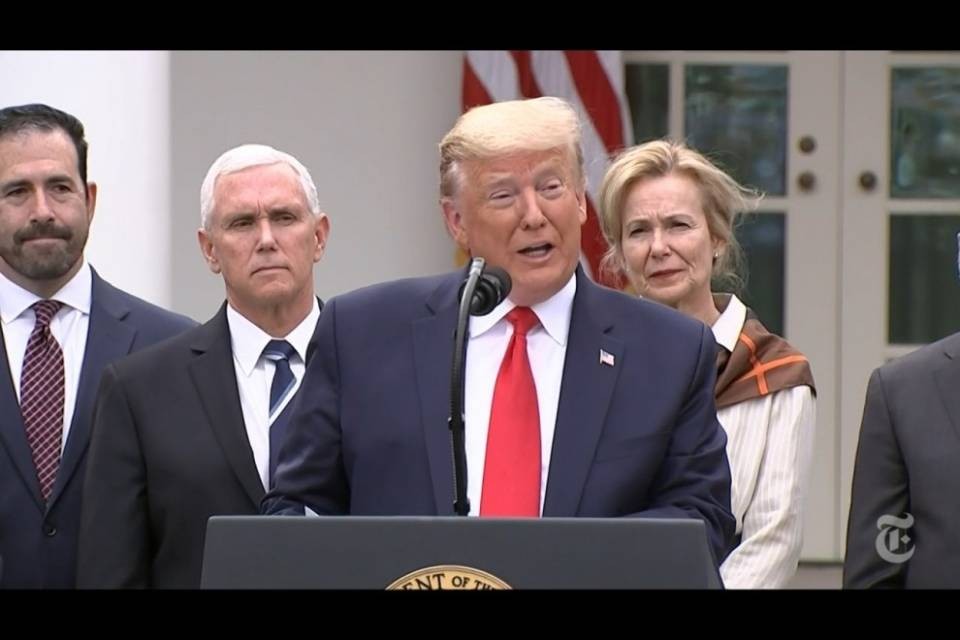 Trump: "No all'ordine di restare a casa"