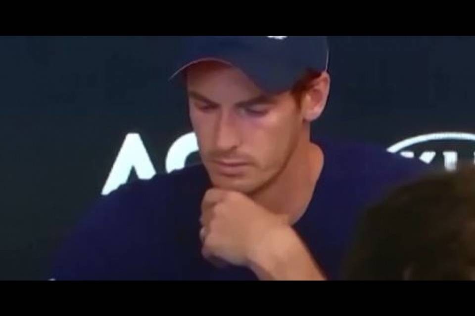 Il pubblico lo incita, Murray non ce la fa e finisce in lacrime