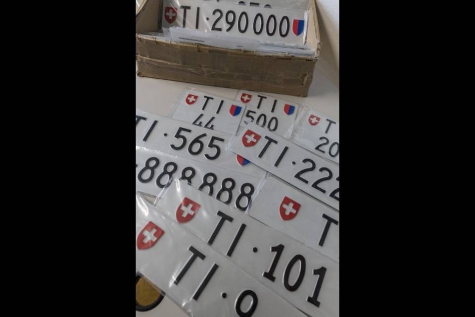 Già più che raddoppiato il prezzo della "TI 888888"