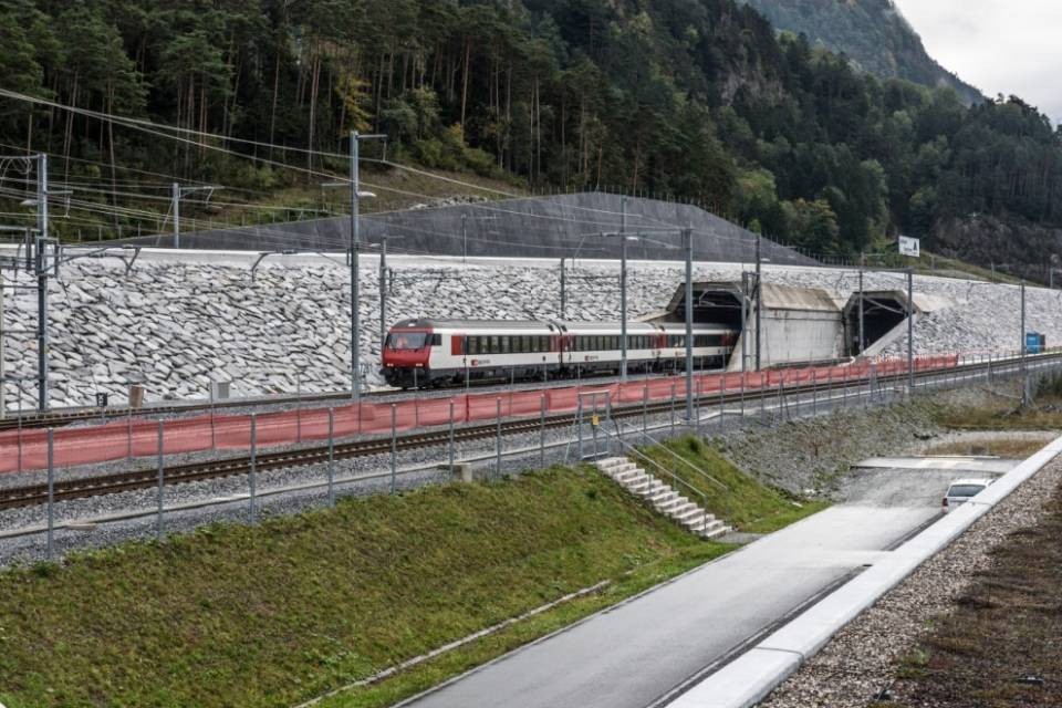 AlpTransit: da noi tutto pronto, all'estero ritardano