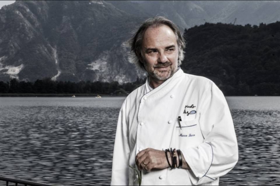 "Basta una fetta di pane e un filo d'olio per un capolavoro..."
