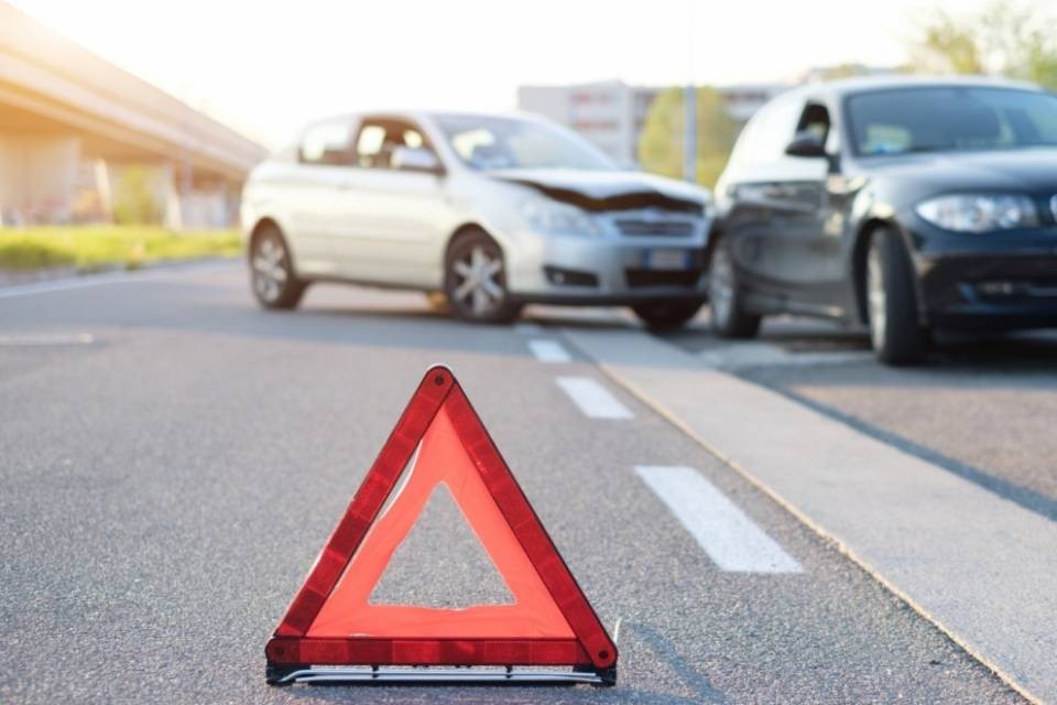 Conducente centrata e uccisa da una ruota sull'A1