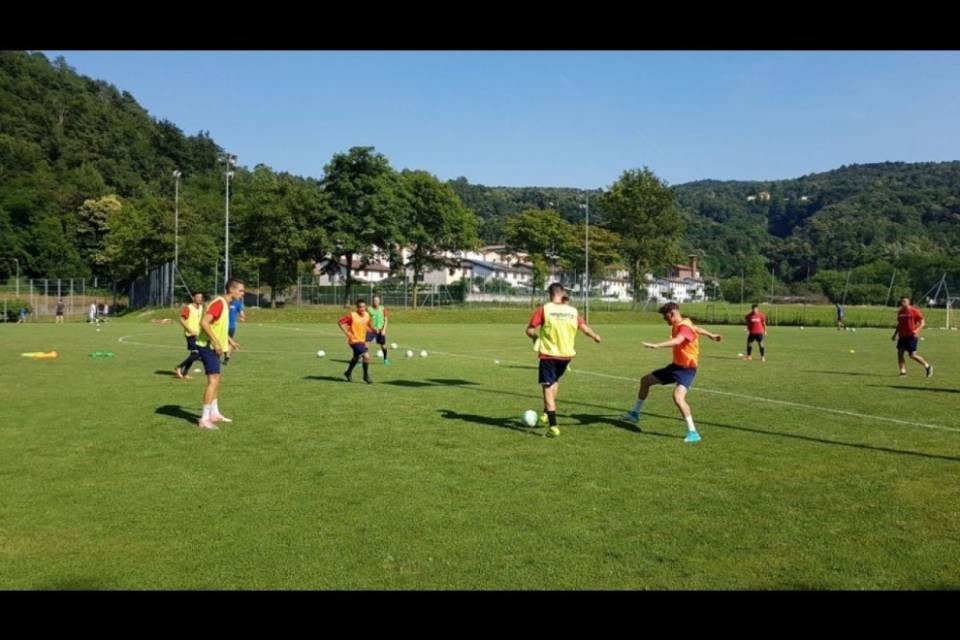 Cinque giocatori in prova a Chiasso