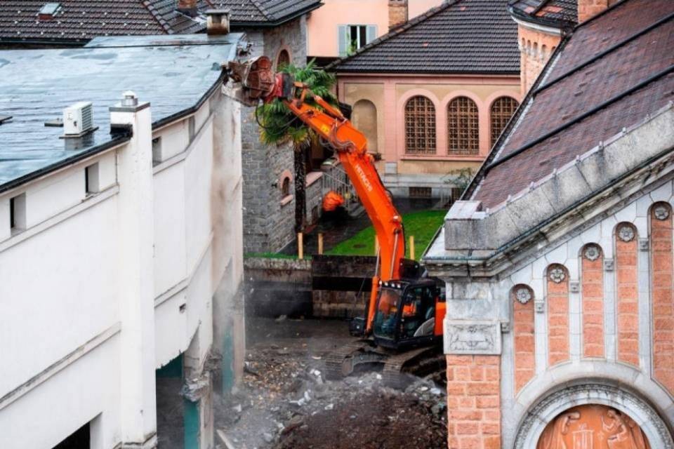 La fine di un'era: il video della distruzione del Cittadella