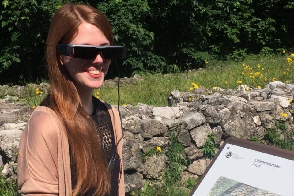 Occhiali 3D per tuffarsi nel mondo medievale di Tremona