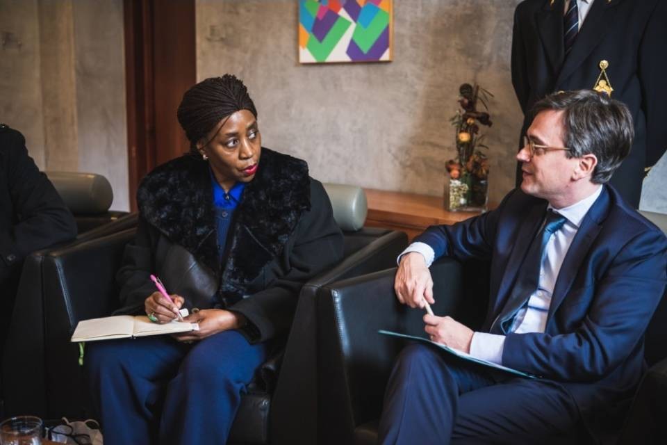 Vitta riceve l'Ambasciatrice del Sudafrica