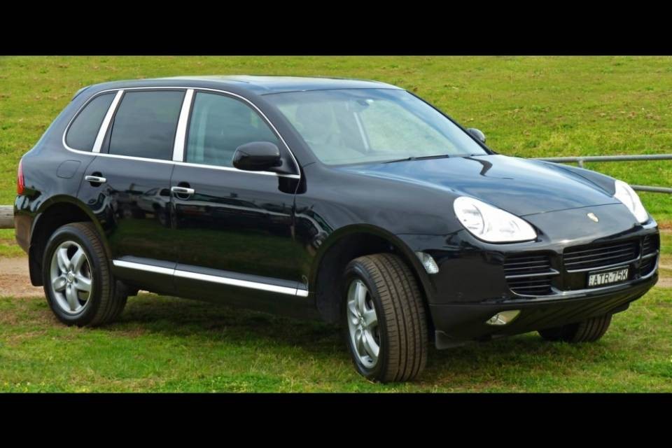 Un "accattone col SUV" tra Prosito e Lodrino
