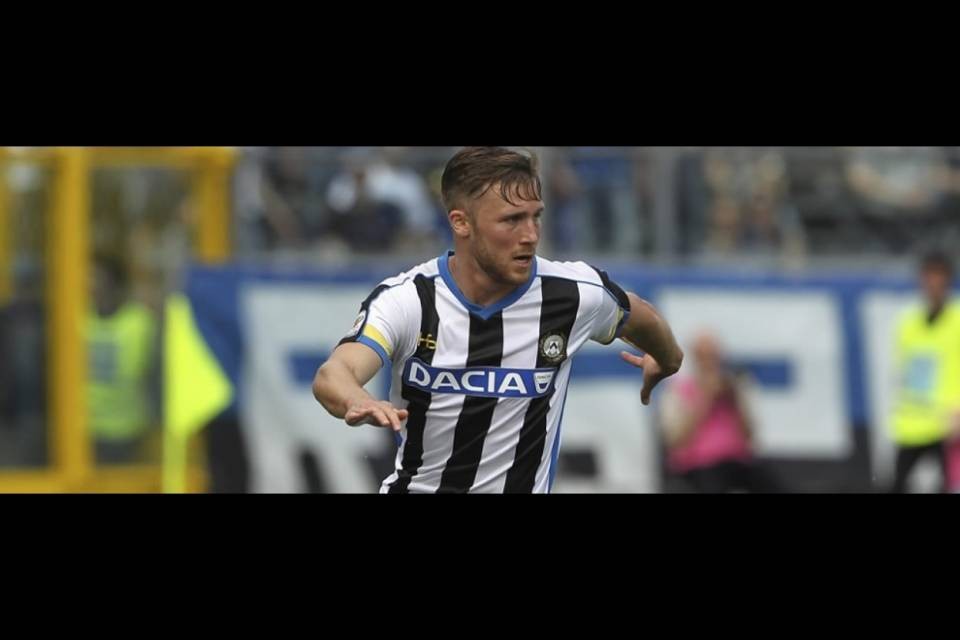 Widmer e Behrami fermano la capolista