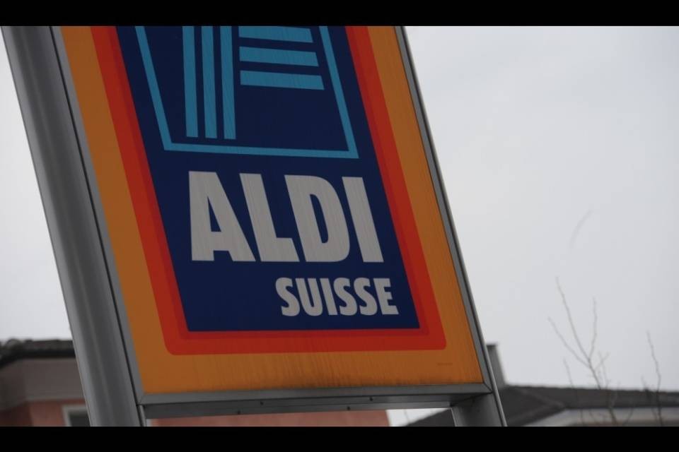ALDI devolve 100'000 fr al Fondo per l’infanzia UNICEF