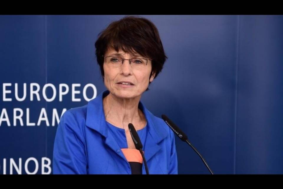 "Privilegiare gli svizzeri è una discriminazione"