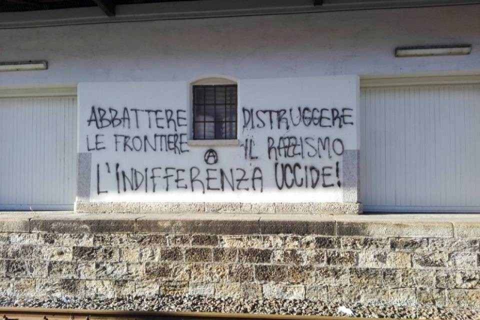 Un presidio di solidarietà per la tragedia di Balerna