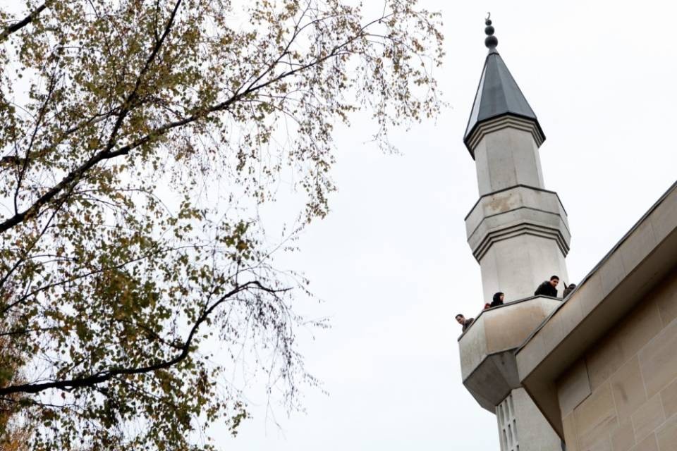 "Non è possibile controllare i conti delle moschee"