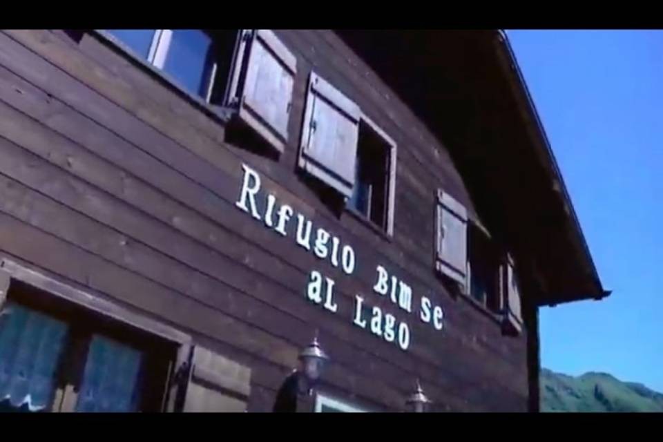 "I ristorni dei frontalieri per pagare i dipendenti"