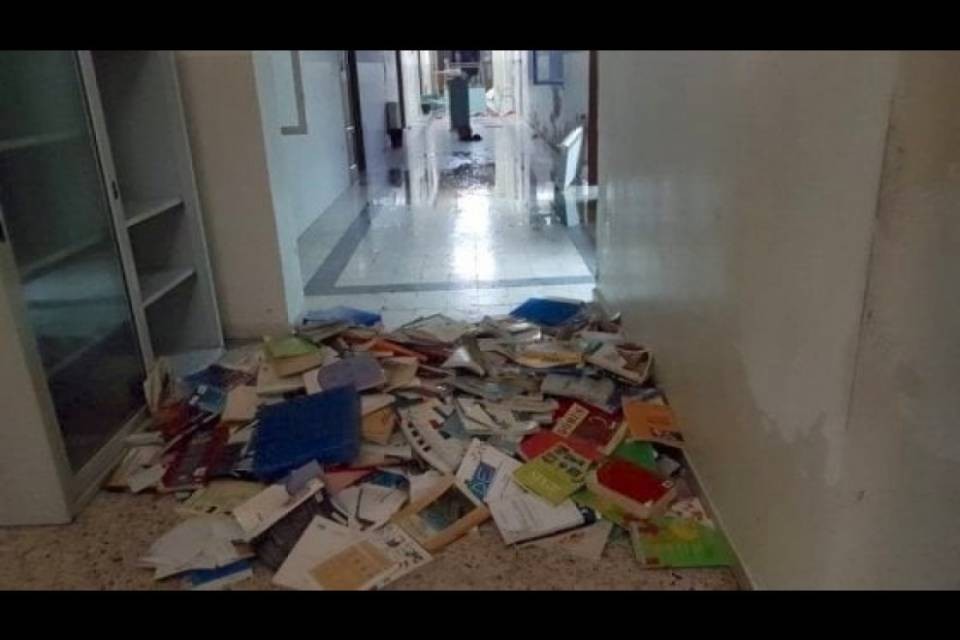 "Abbiamo rotto tutti i mobili della scuola, come in Fortnite"