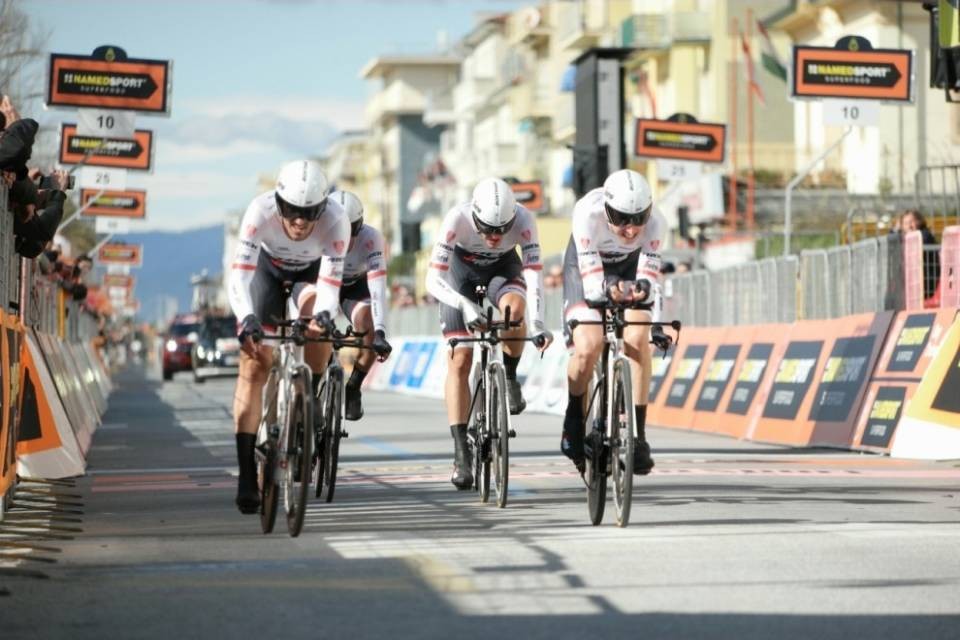 Cancellara cala il poker