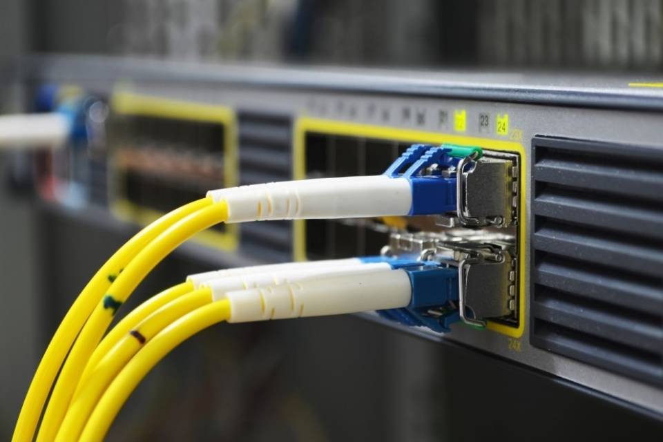 Fibra ottica, Sunrise e Salt uniscono le forze