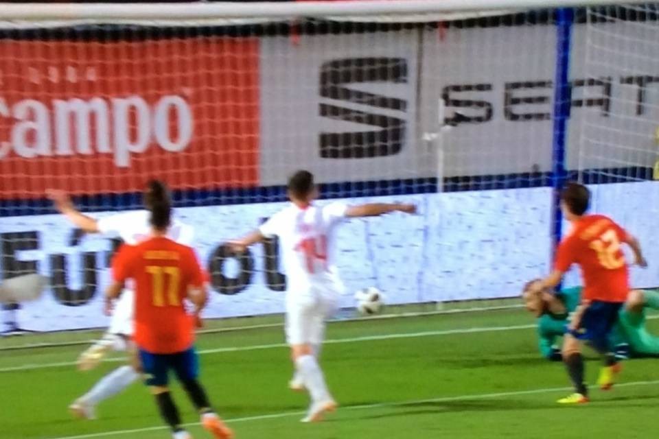 La Roja domina, la Nati la contiene strappando il pareggio