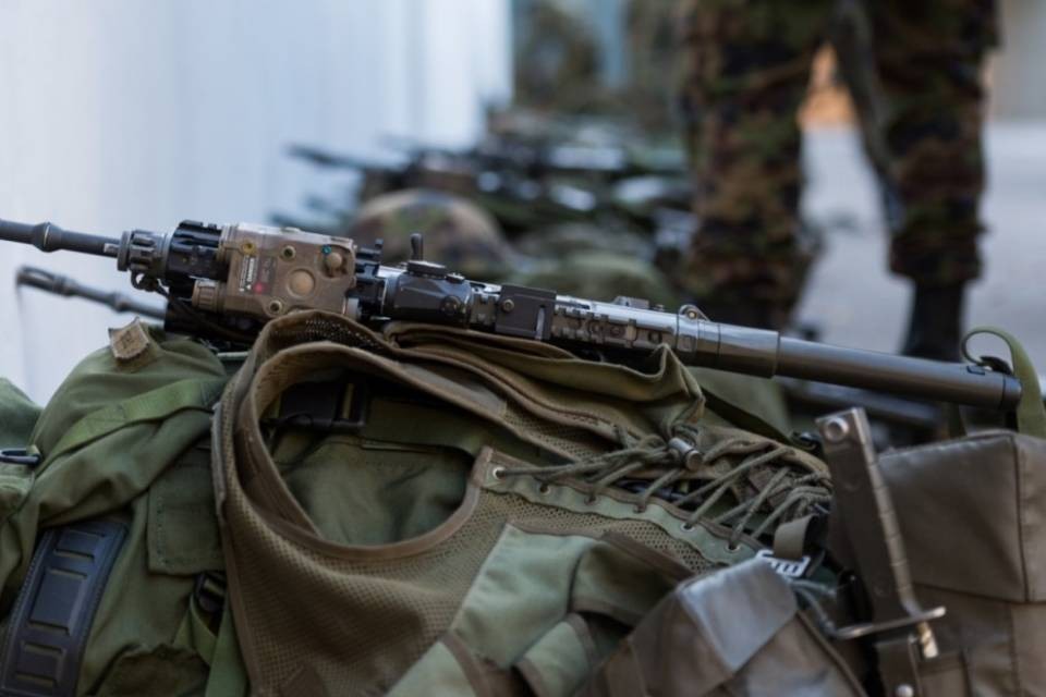 Militari a sostegno delle Guardie di confine ticinesi