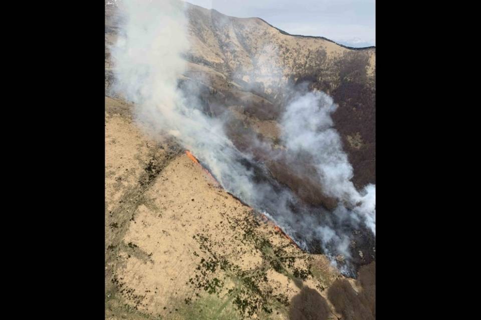 Boschi in fiamme nell'Alto Malcantone