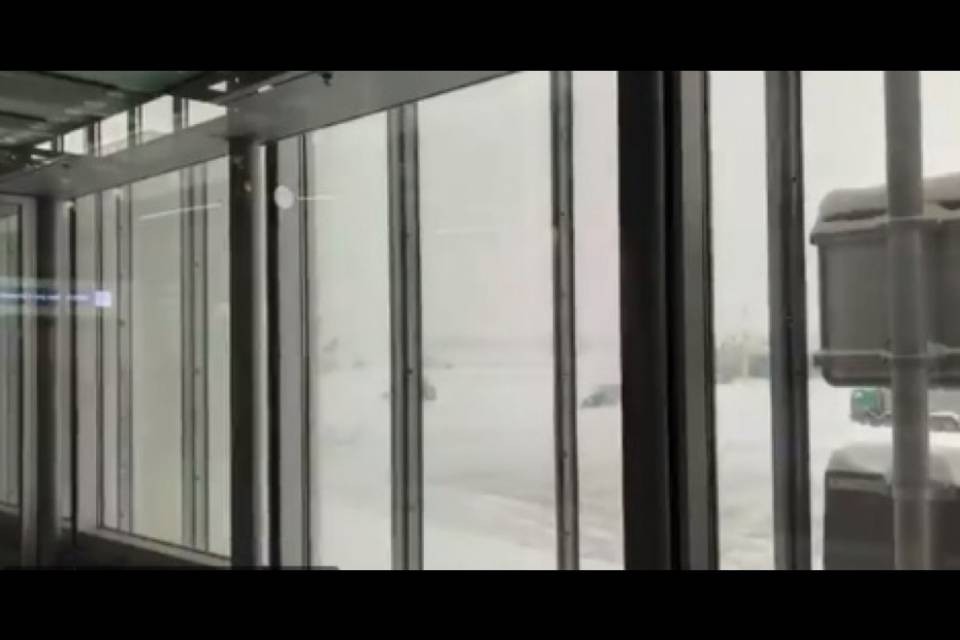 Aeroporto di Ginevra di nuovo operativo