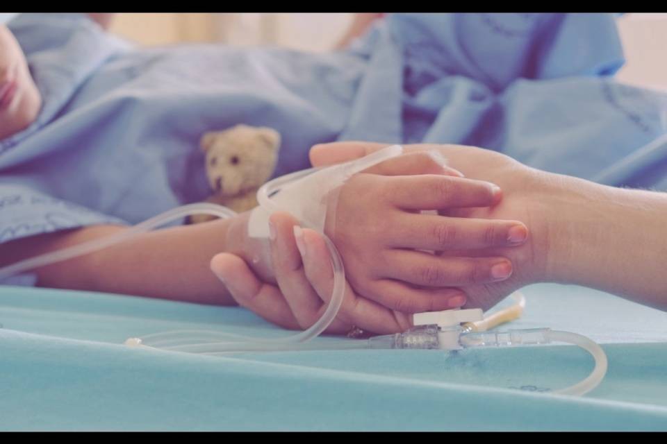 Condizioni più favorevoli per chi lavora e assiste figli malati