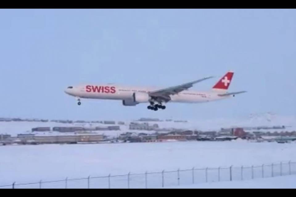 Passeggeri volo Swiss ripartiti dopo 17 ore