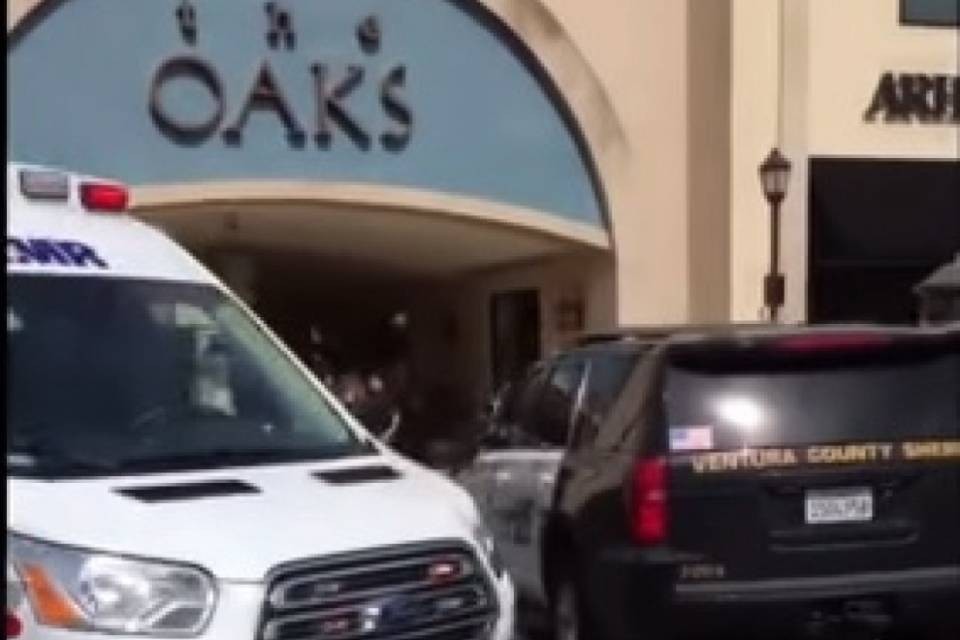 Sparatoria in un centro commerciale, un morto