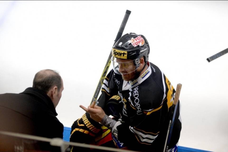 Il Lugano 'scarica' Hirschi