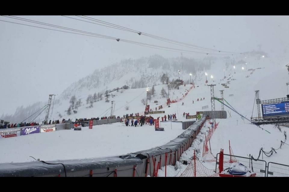 Annullato lo slalom maschile