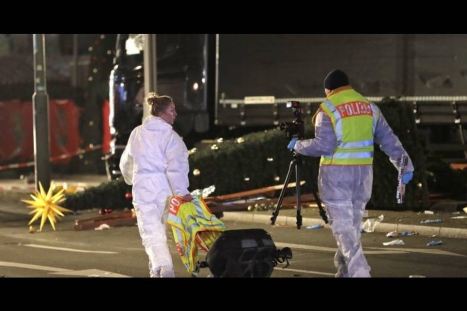 Berlino: l'attentatore è tra i feriti?